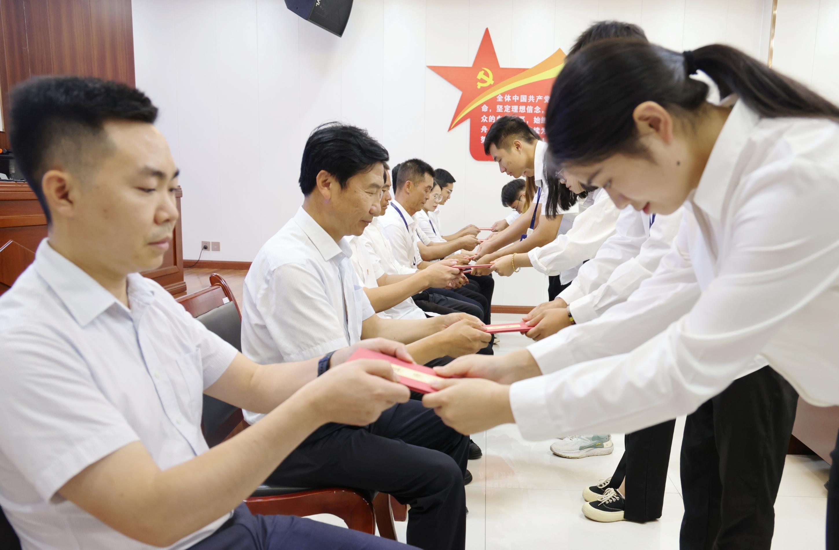 27427836.jpg 27427836.jpg