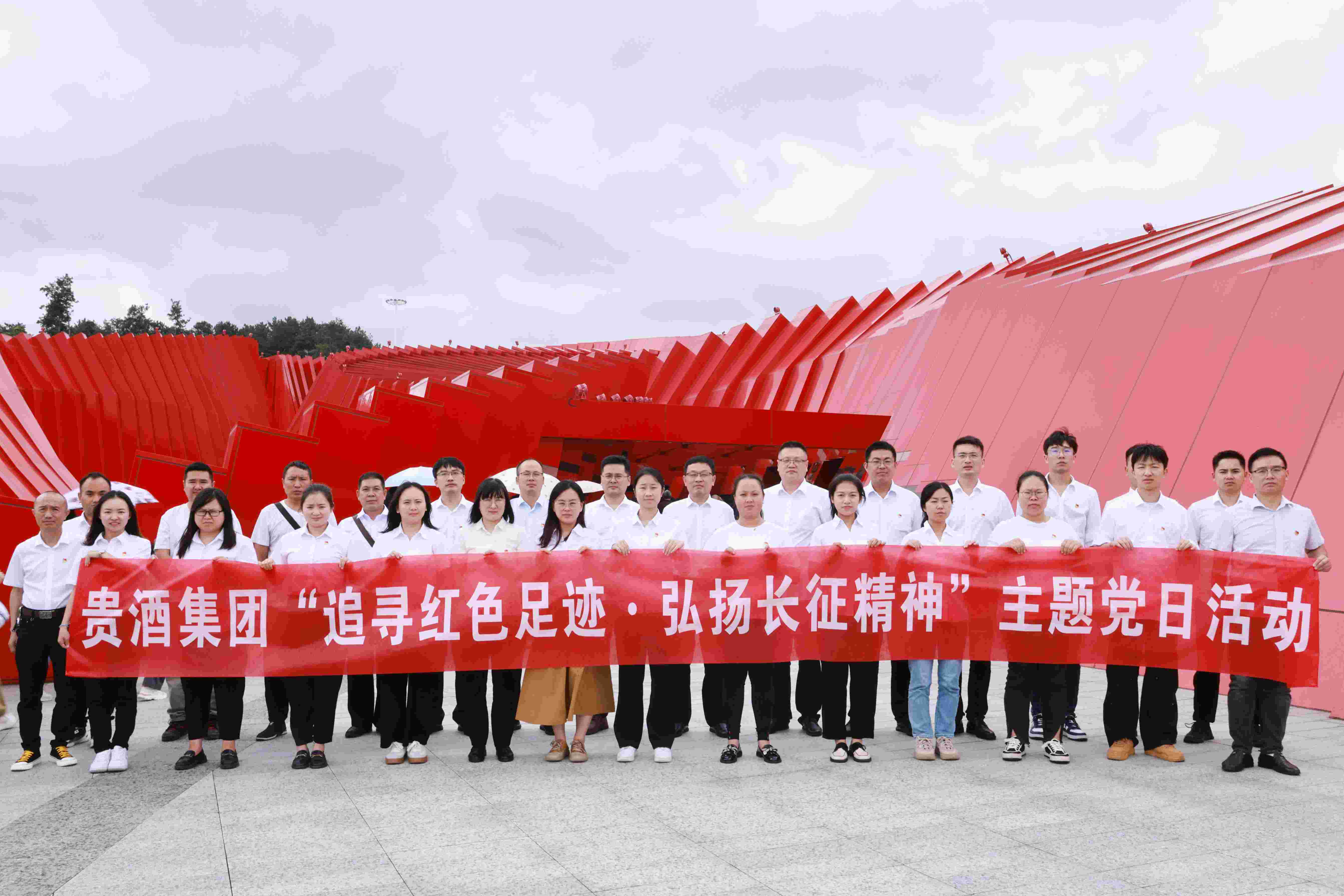 56993288.jpg 56993288.jpg