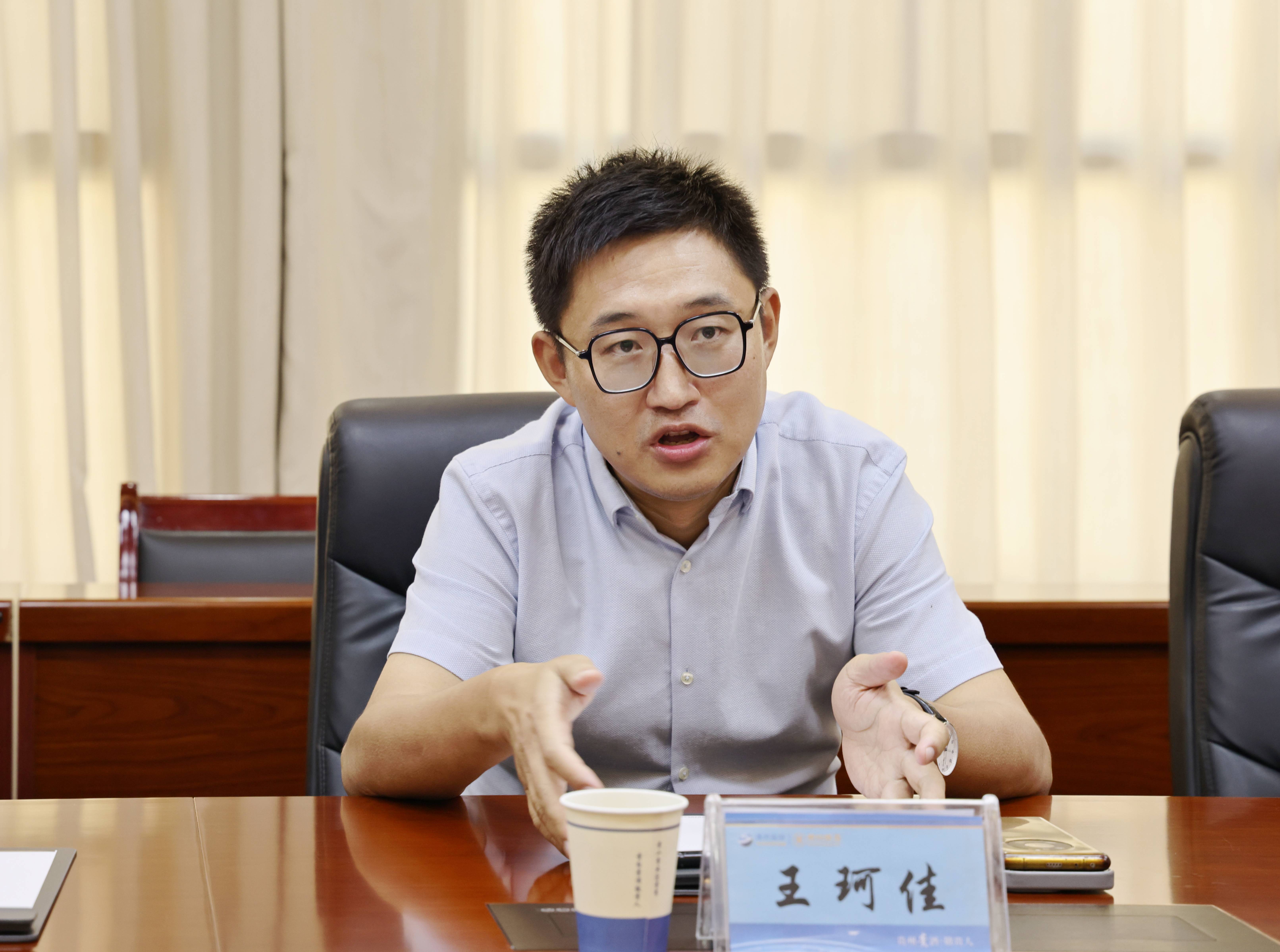 97999238.jpg 97999238.jpg