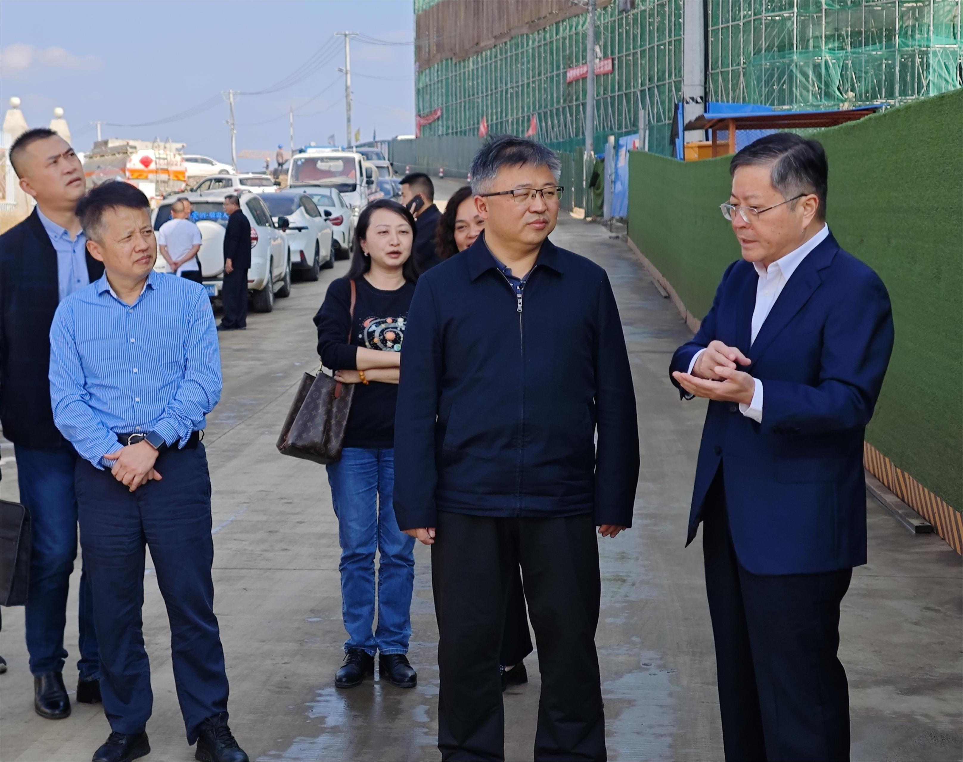 36025979.jpg 36025979.jpg